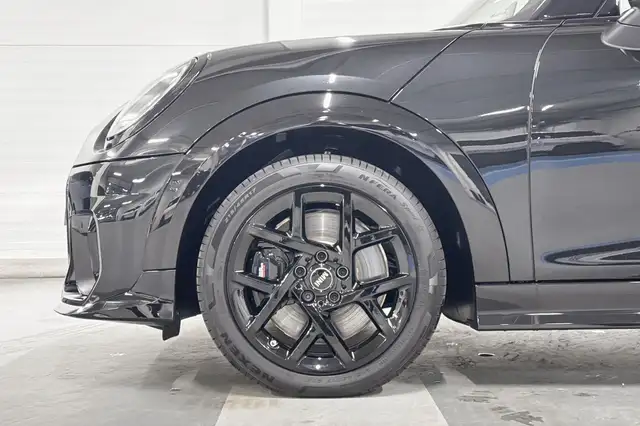 MINI Hatch view 4