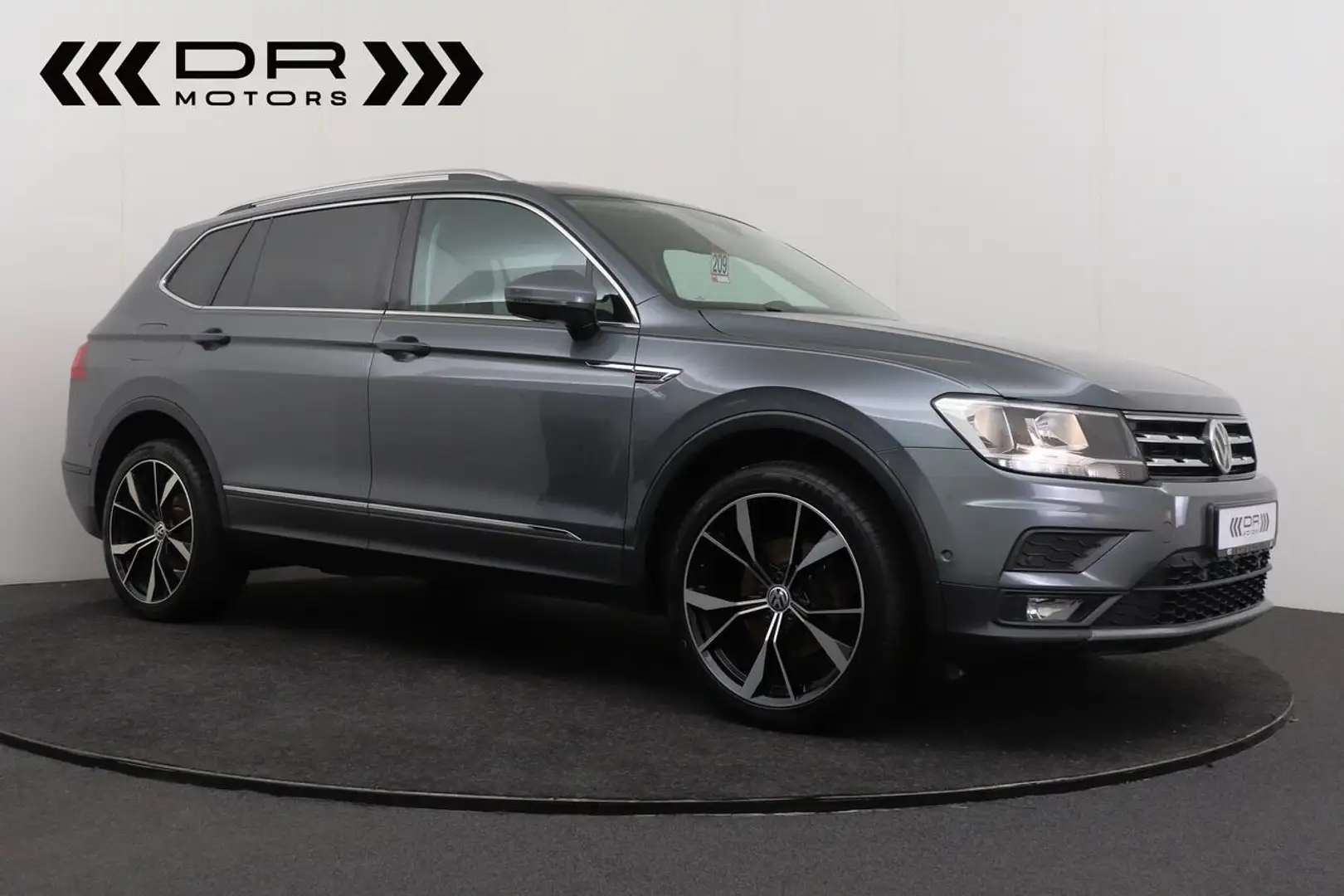 Volkswagen Tiguan Allspace 2.0TDI COMFORTLINE - NAVI - LEDER - VIRTUAL COC... Grau - 2