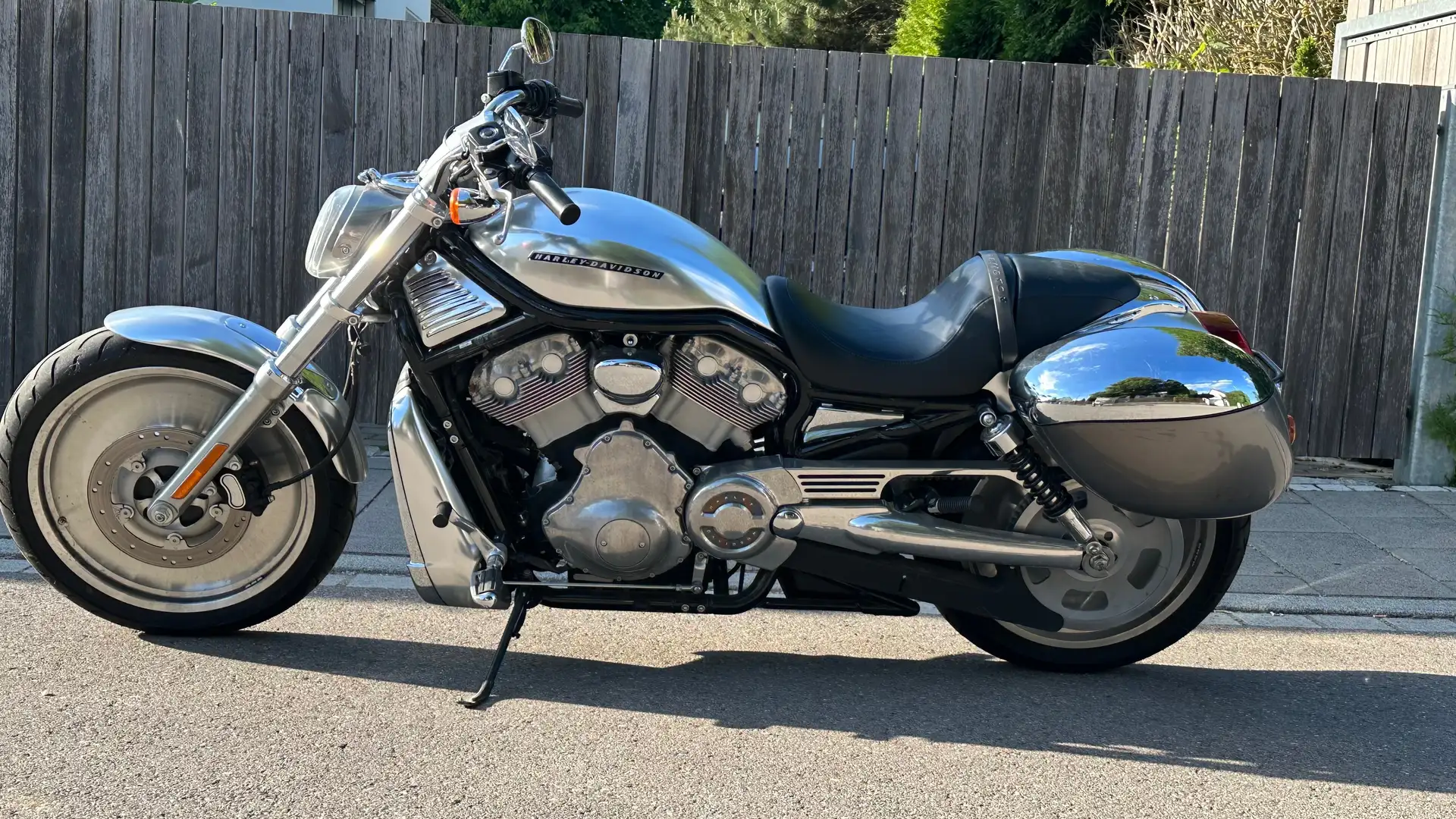 Harley-Davidson V-Rod VRSCA Zilver - 2