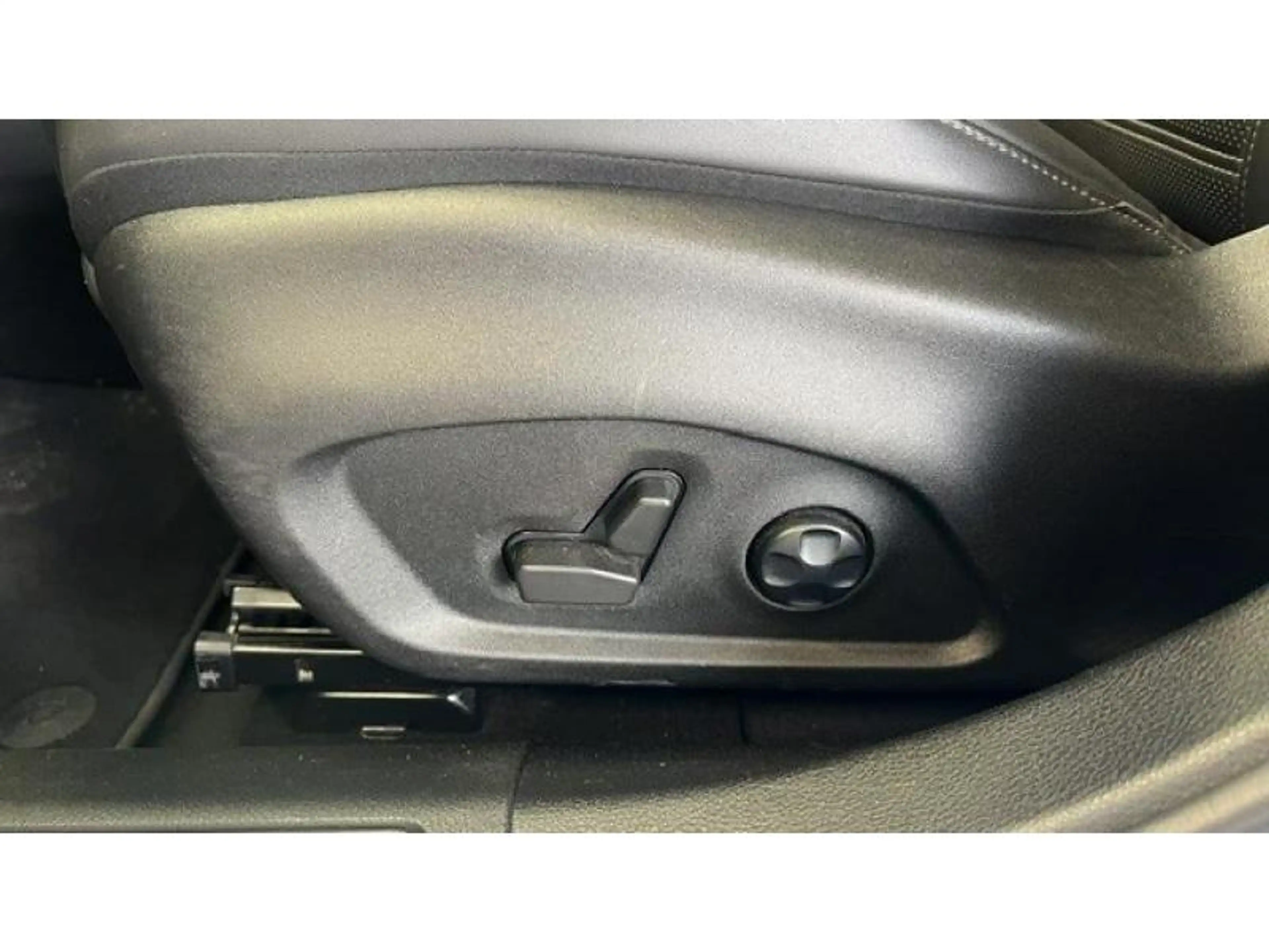 Alfa Romeo Tonale PHEV 1.3 Q4 Veloce — photo 10