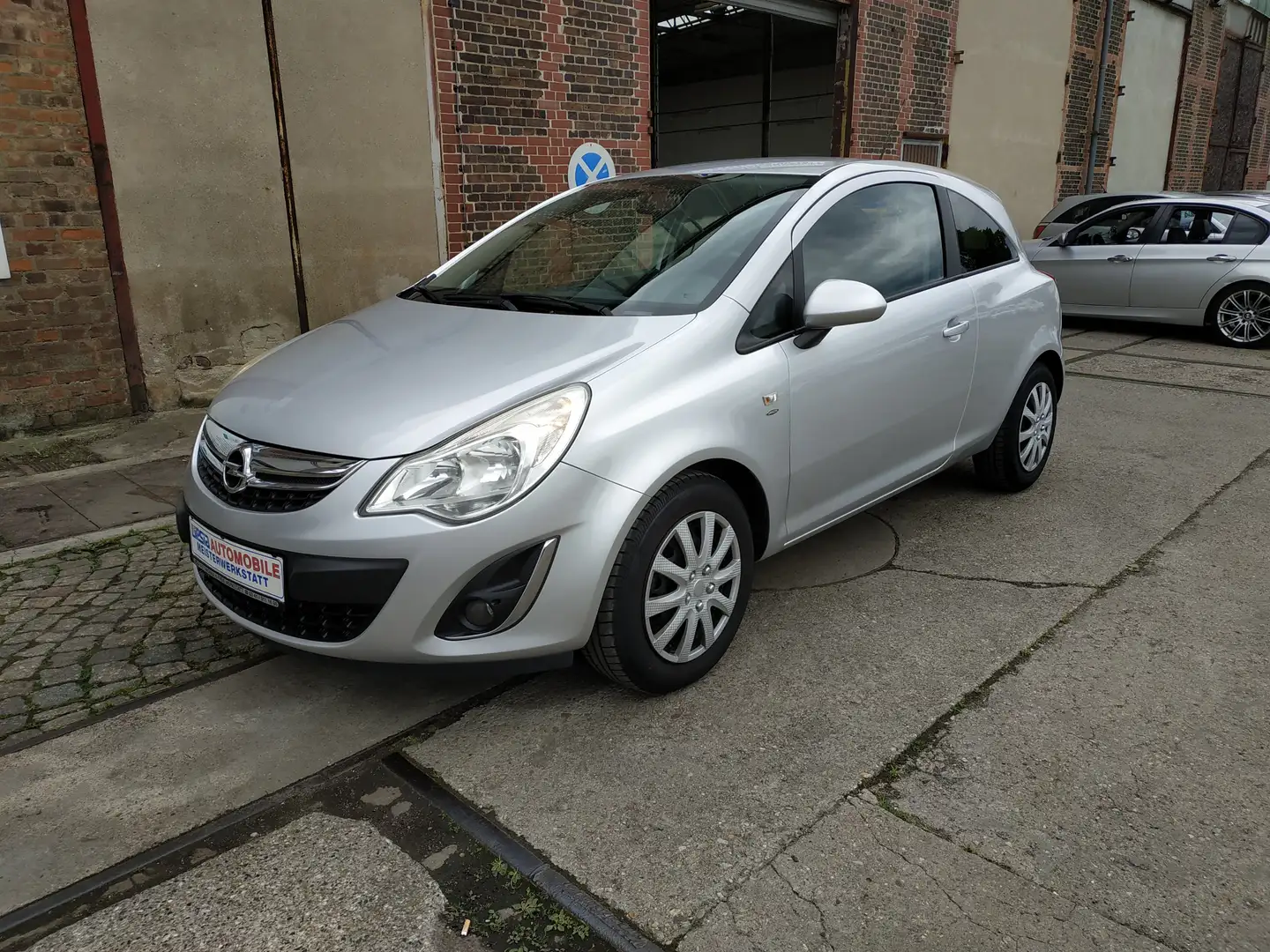 Opel Corsa 1.2/ TÜV NEU/ Scheckheftgepflegt/ Klima Argent - 1