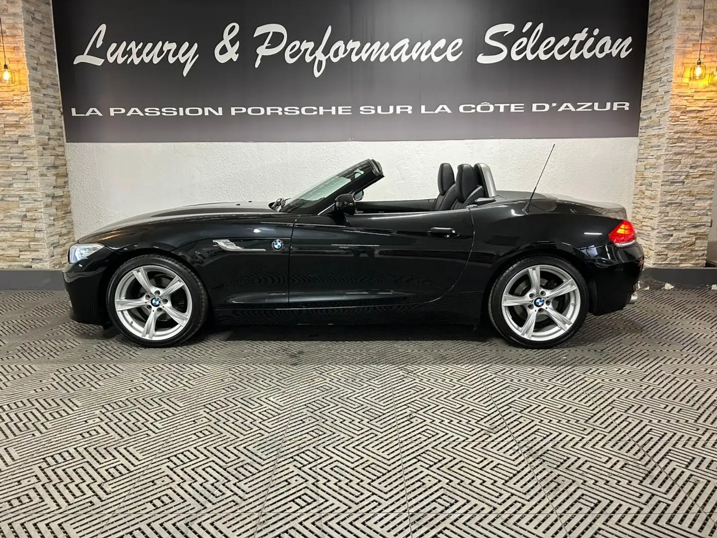 BMW Z4 LCI Phase 2 sDrive 20i 185ch BVA M Sport - 45000km - Excellent état Schwarz - 2