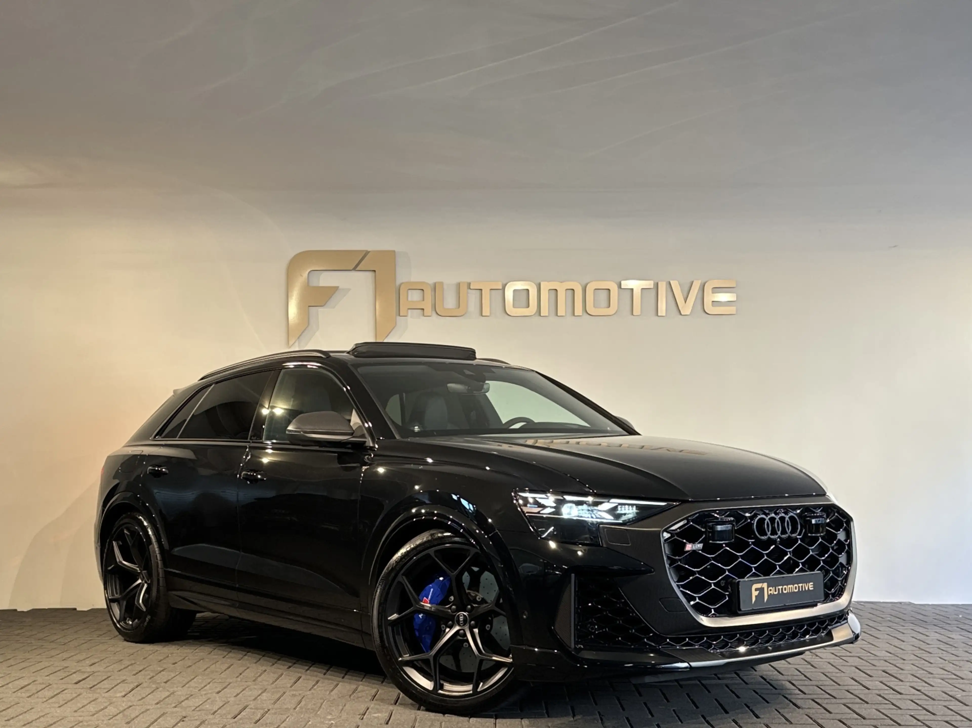 Audi RS Q8 RSQ8 4.0 TFSI quattro Performance Pano|Ceramic|Car — photo 3
