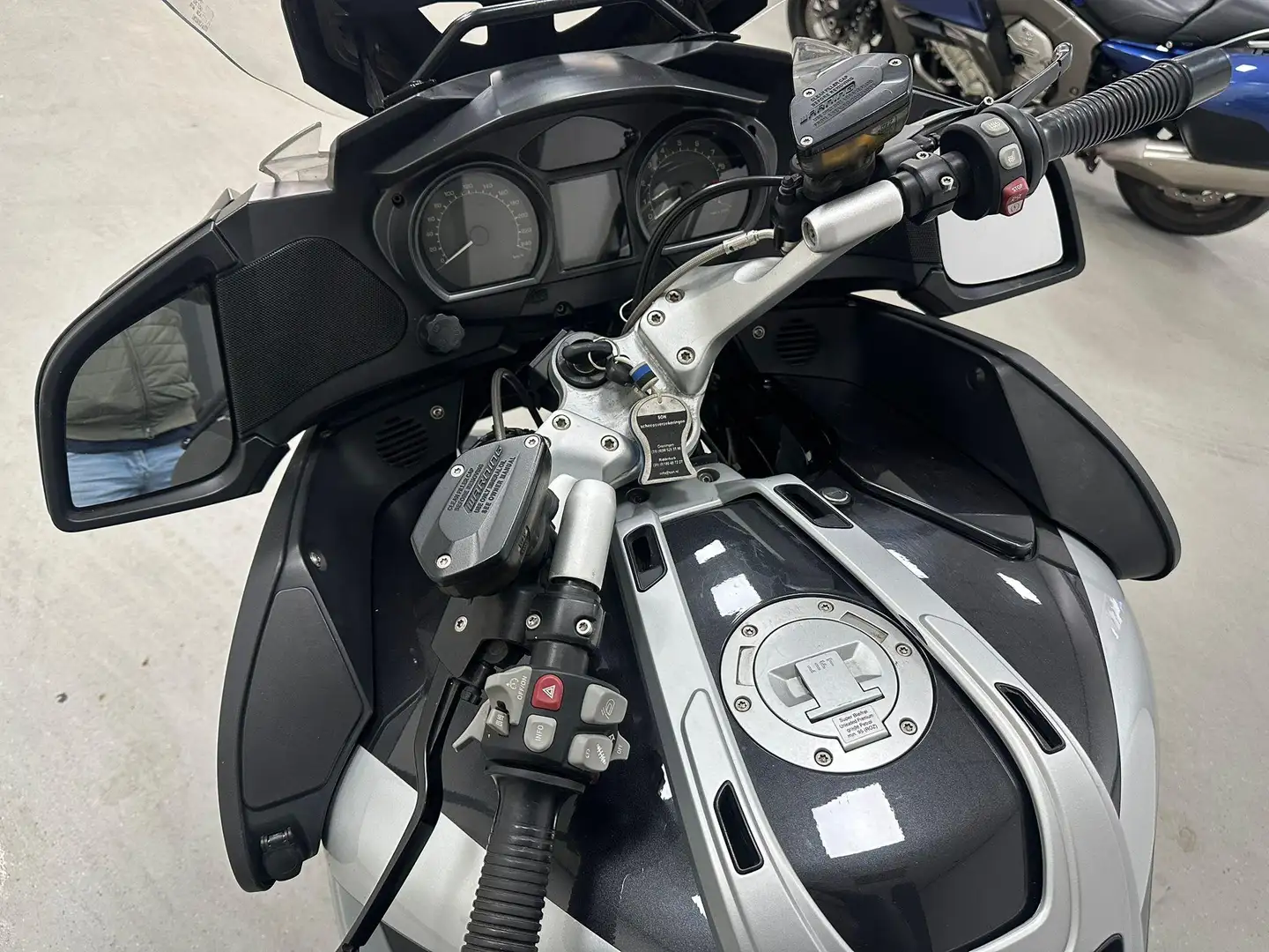 BMW R 1200 RT *ESA*ABS*ASC*HVV*ZadelVerw.* - 2