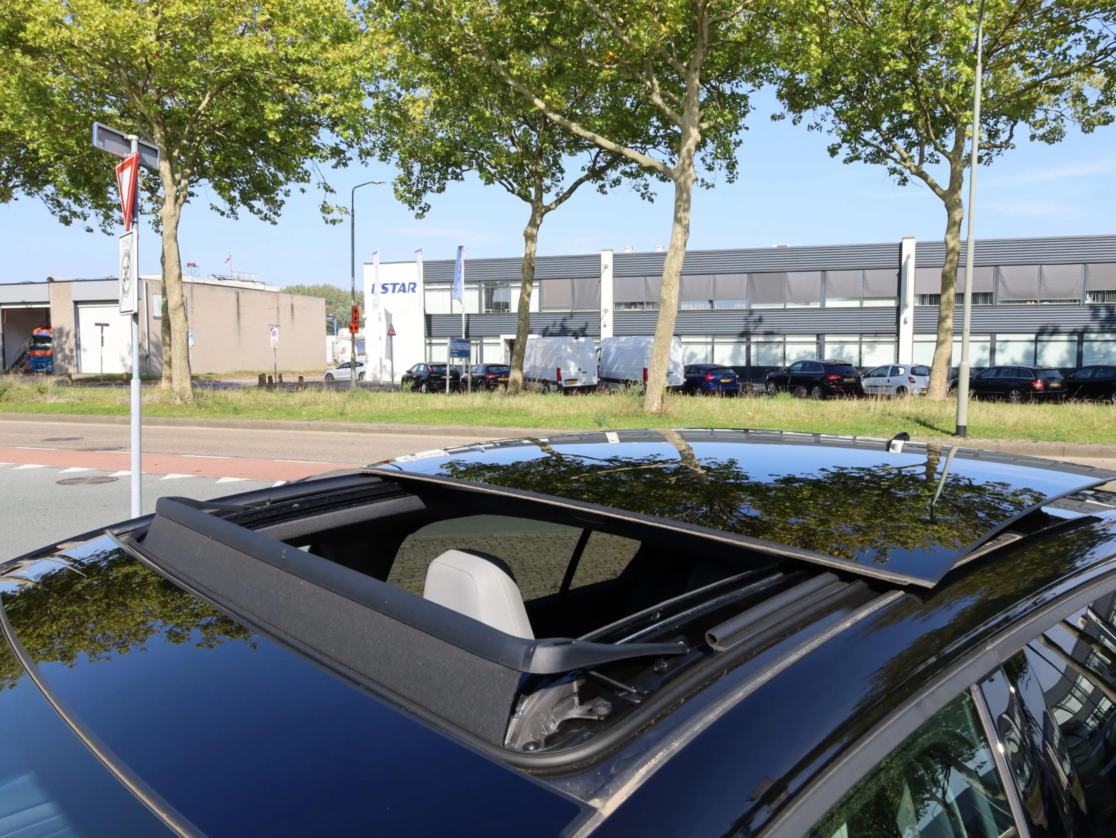 Volkswagen Golf GTE 1.5 eHybrid 272PK | Panodak | Leer | 19"Inch | Bla — photo 6