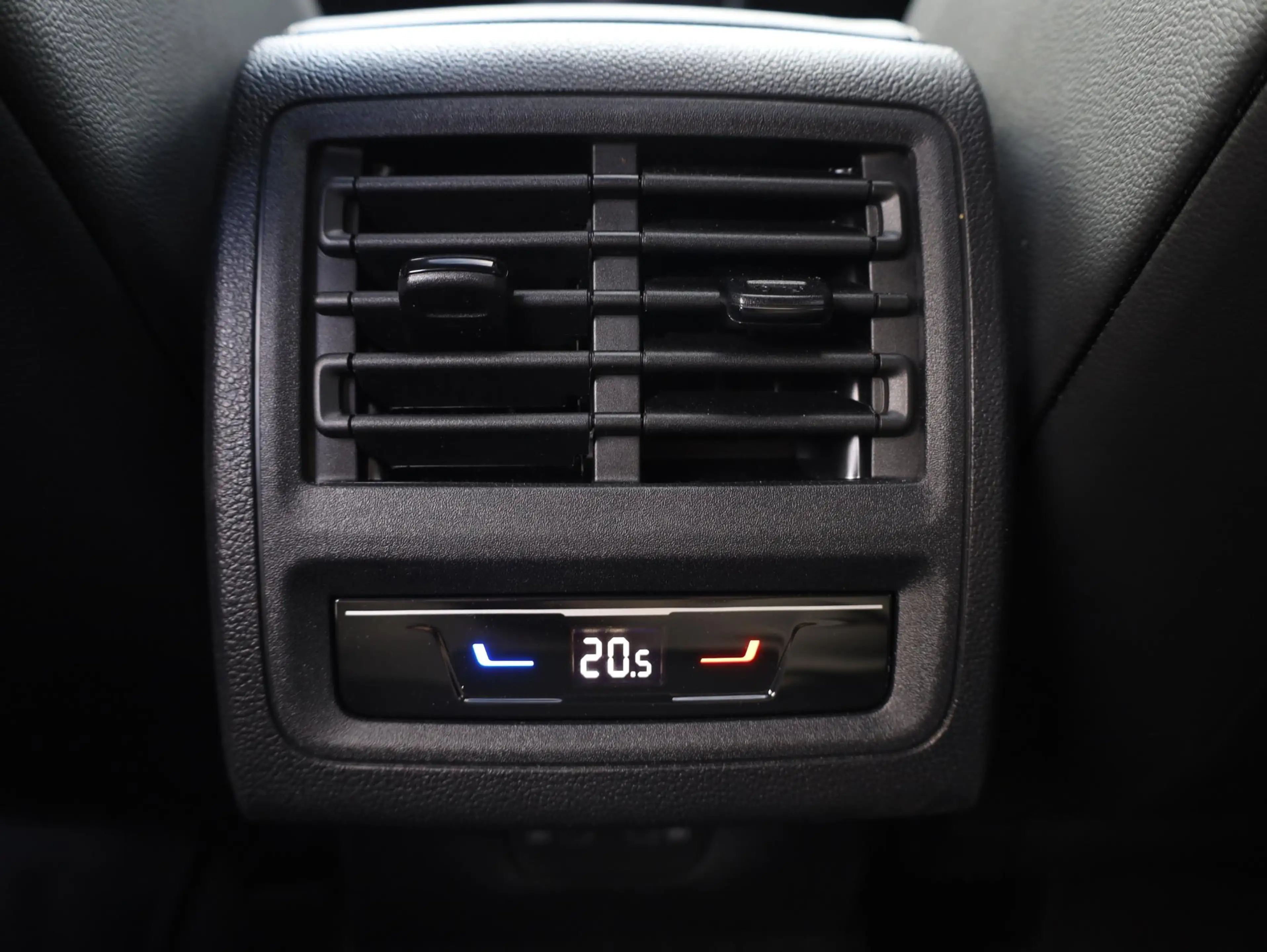 Volkswagen Golf GTE 1.5 eHybrid 272PK | Panodak | Leer | 19"Inch | Bla — photo 33