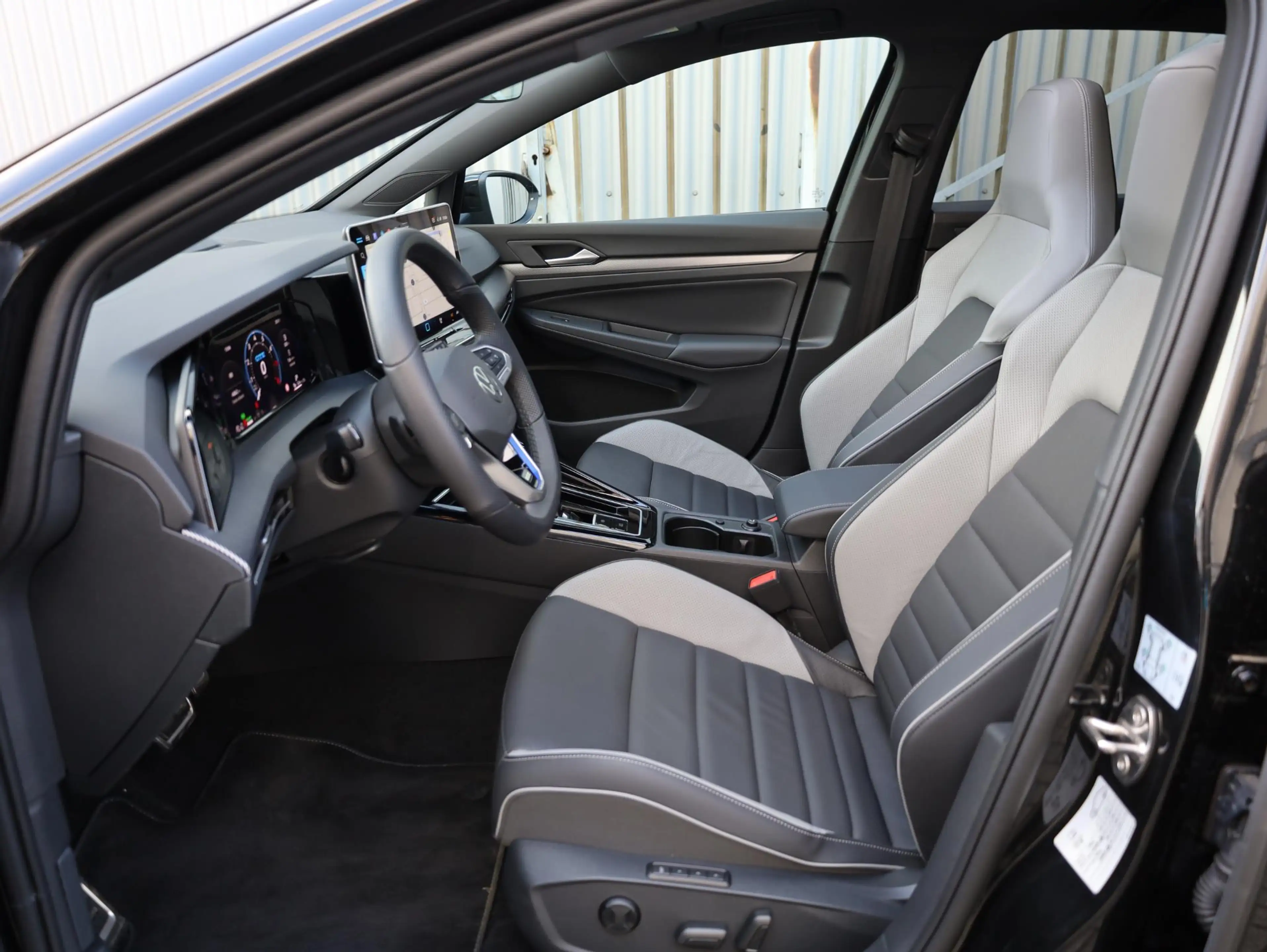 Volkswagen Golf GTE 1.5 eHybrid 272PK | Panodak | Leer | 19"Inch | Bla — photo 46