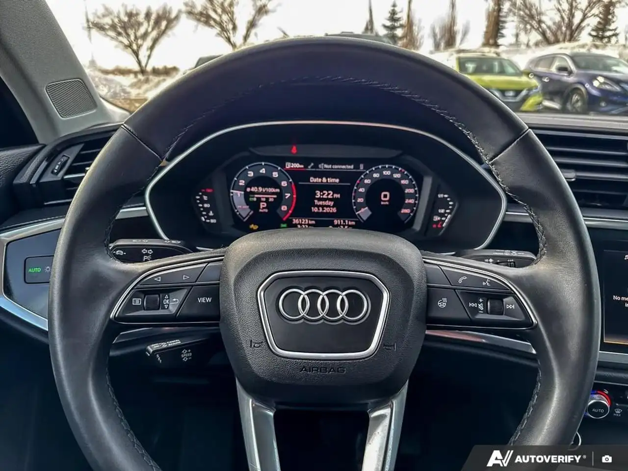 Audi Q3 снимка Audi Q3