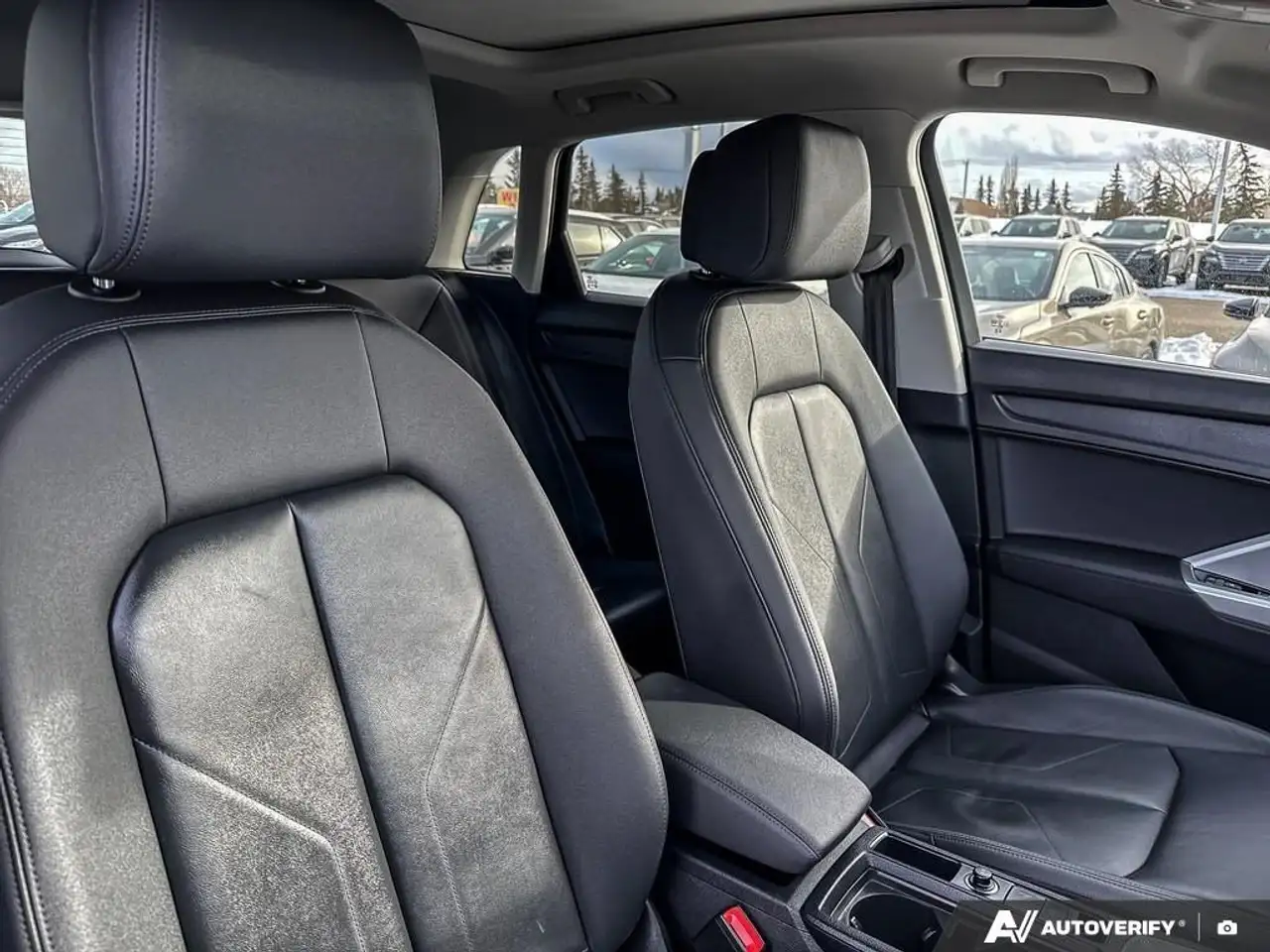 Audi Q3 снимка Audi Q3