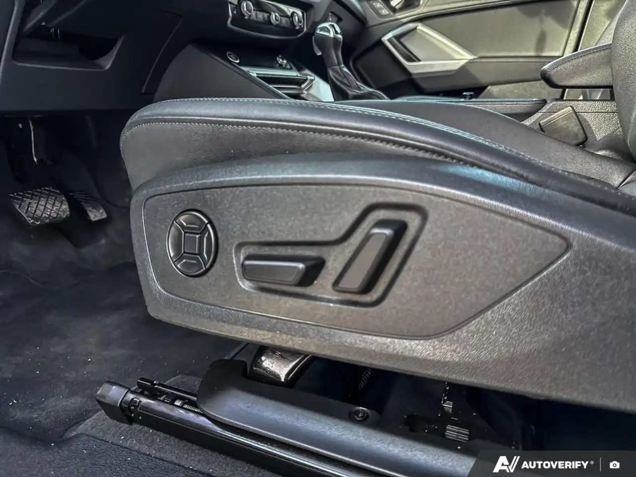 Audi Q3 снимка Audi Q3