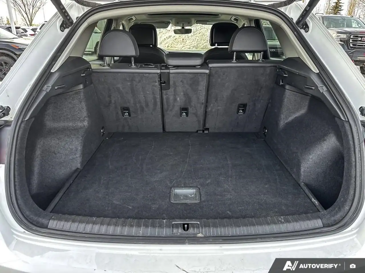 Audi Q3 снимка Audi Q3