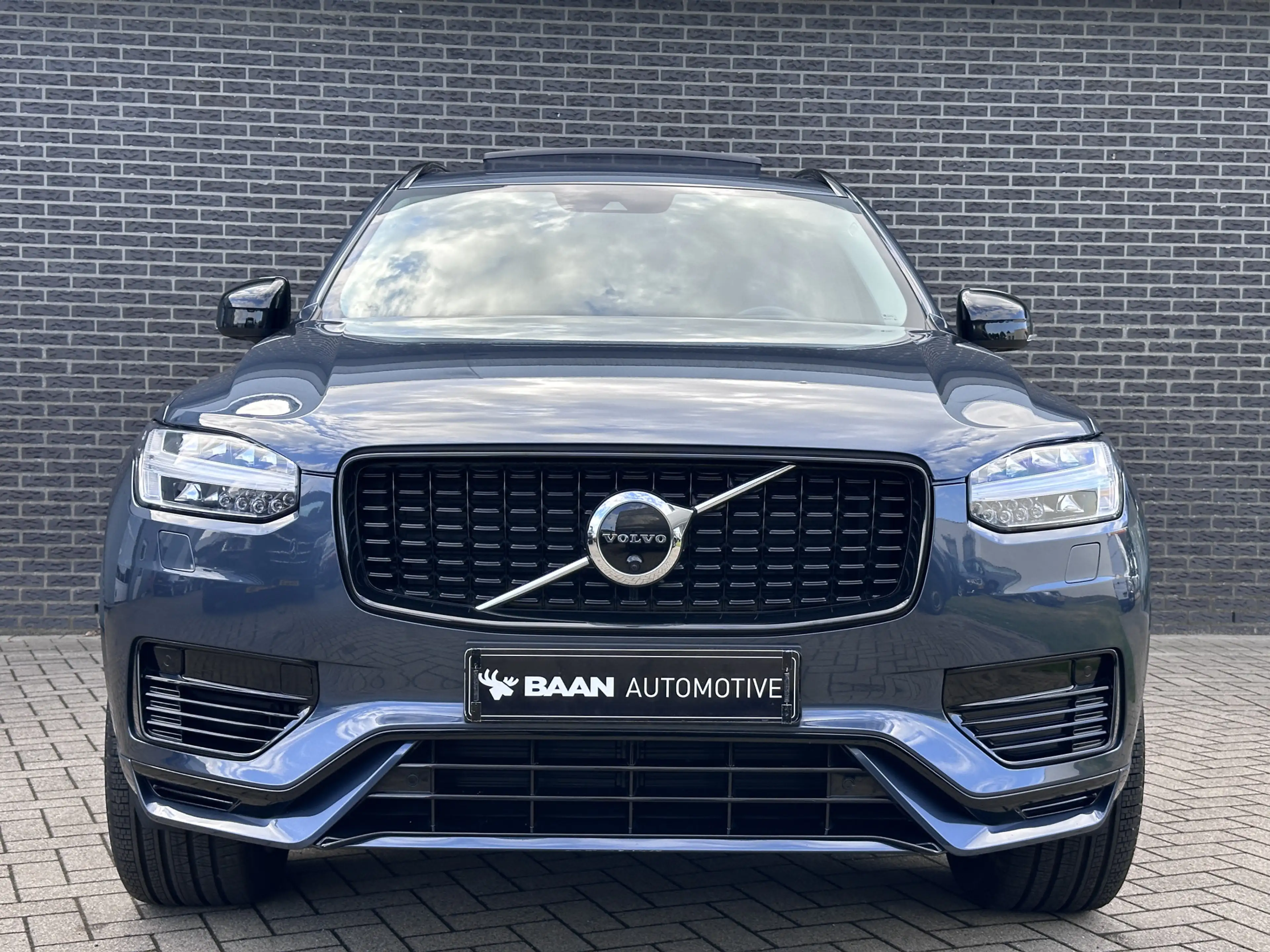Volvo XC90 2.0 T8 Recharge AWD R-Design | Panorama | Keyless — photo 48