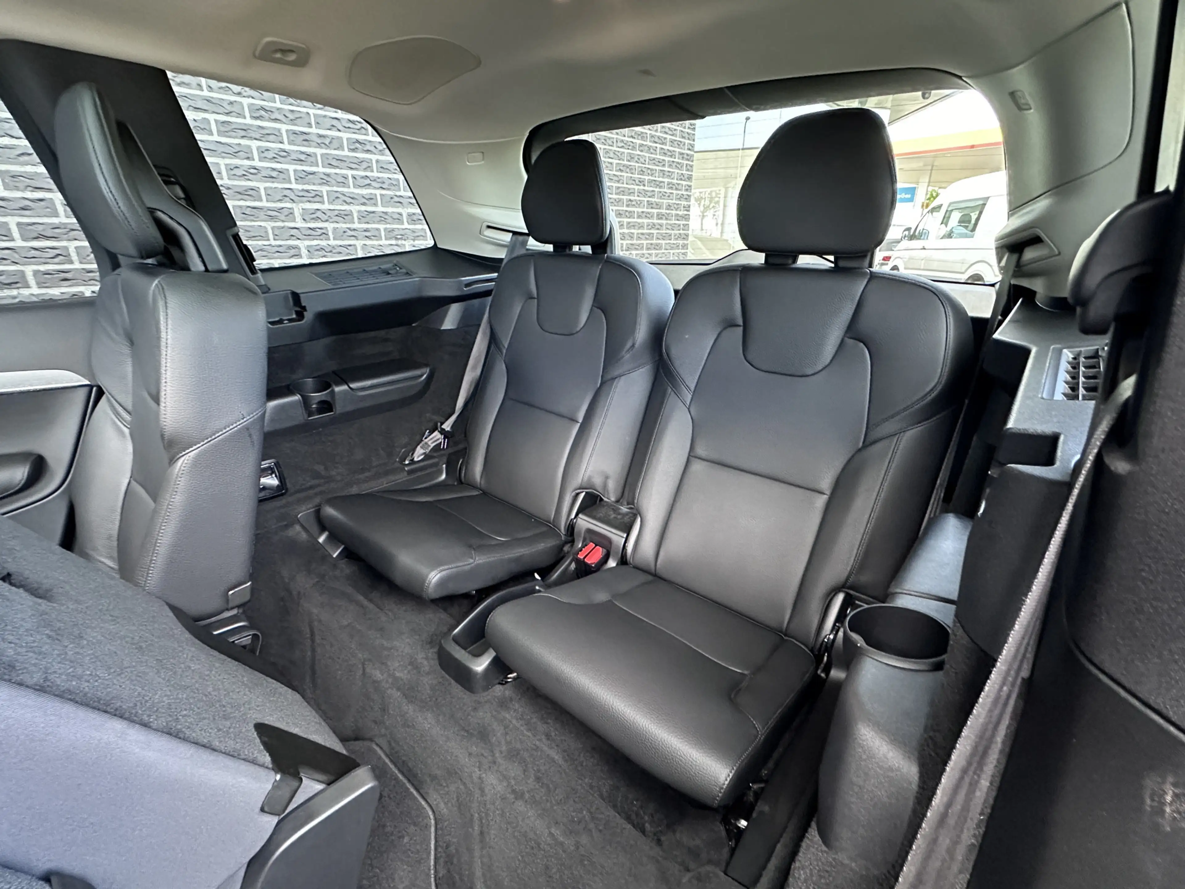 Volvo XC90 2.0 T8 Recharge AWD R-Design | Panorama | Keyless — photo 26