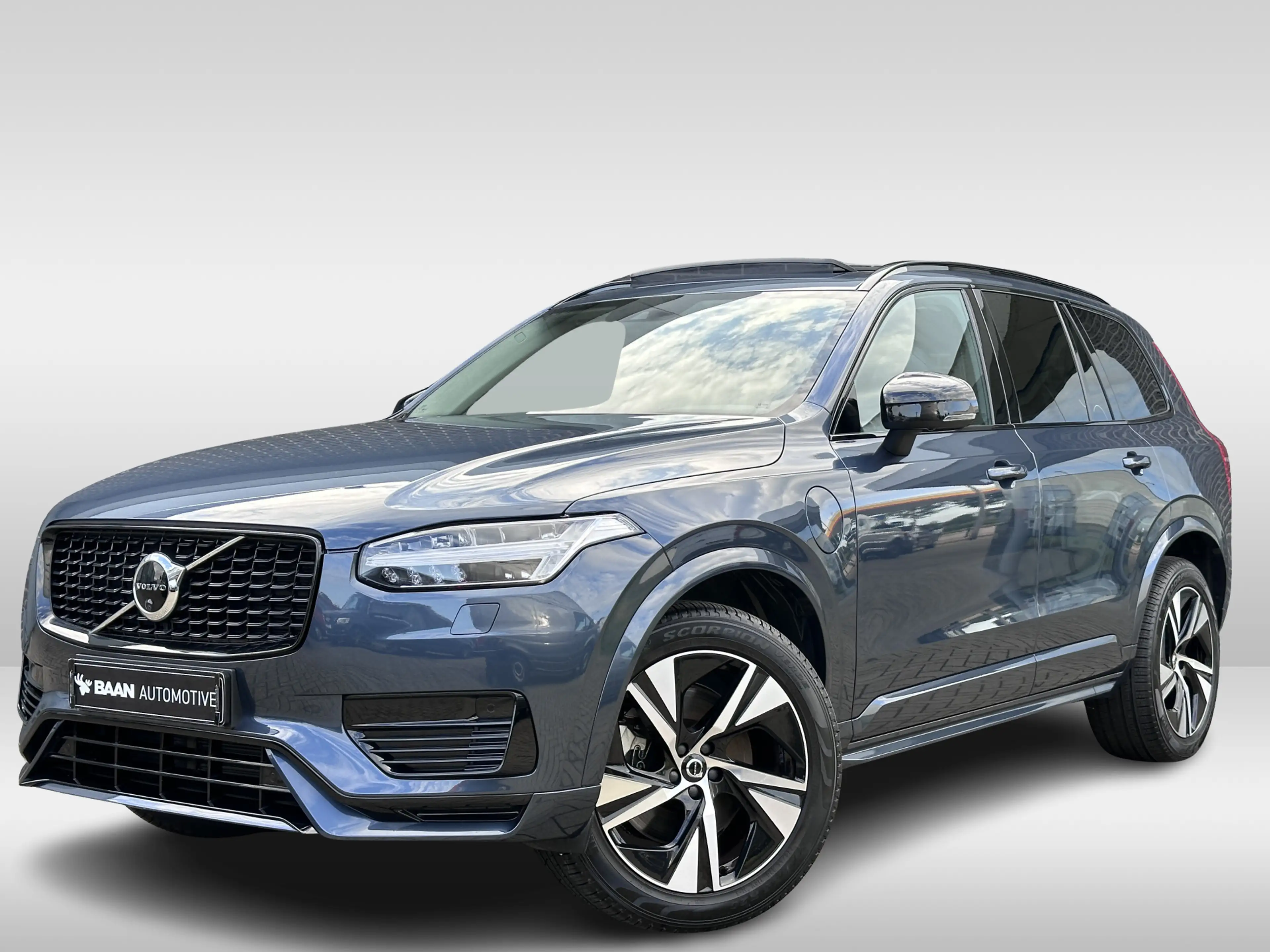 Volvo XC90 2.0 T8 Recharge AWD R-Design | Panorama | Keyless — photo 4