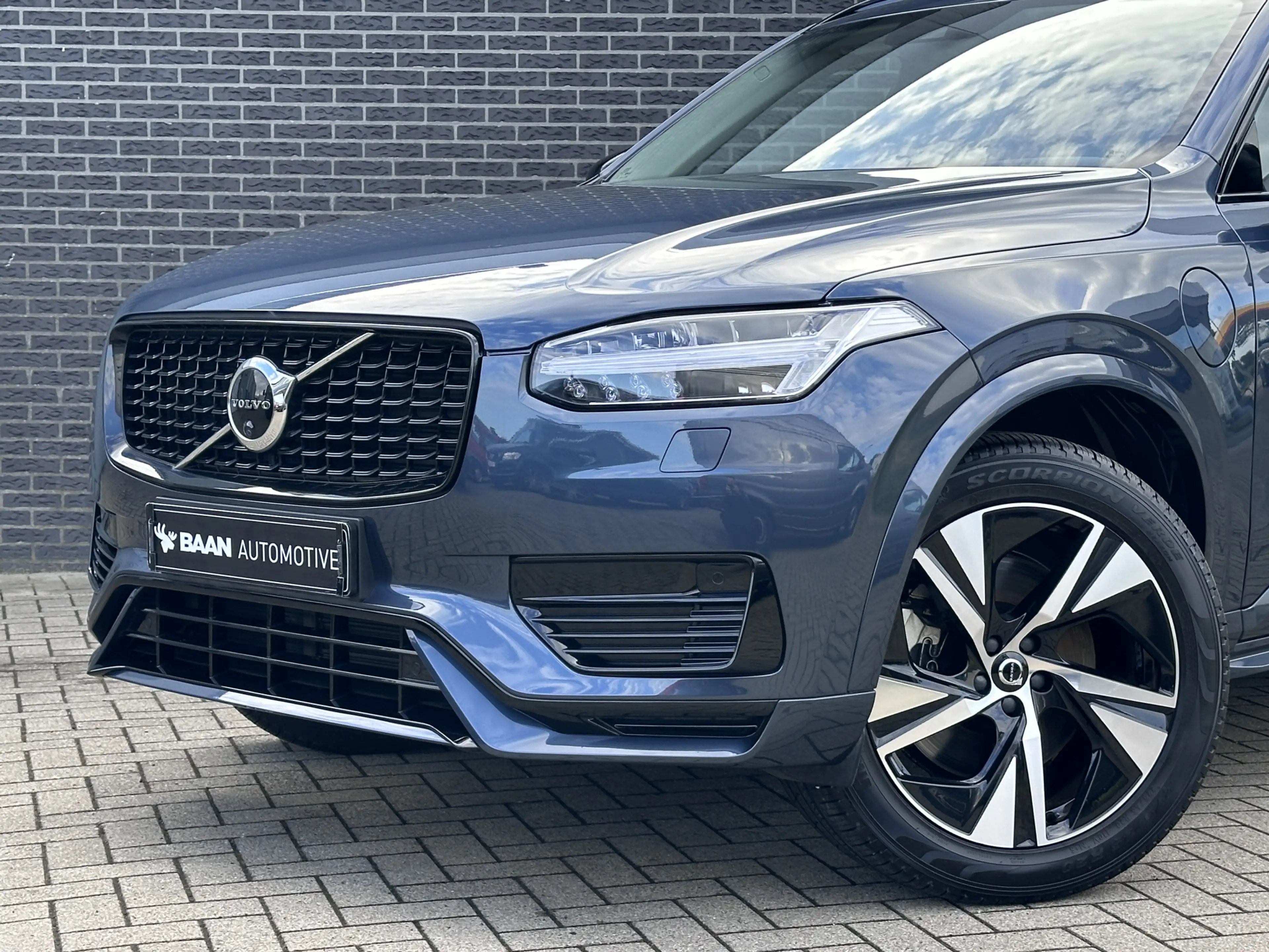 Volvo XC90 2.0 T8 Recharge AWD R-Design | Panorama | Keyless — photo 16