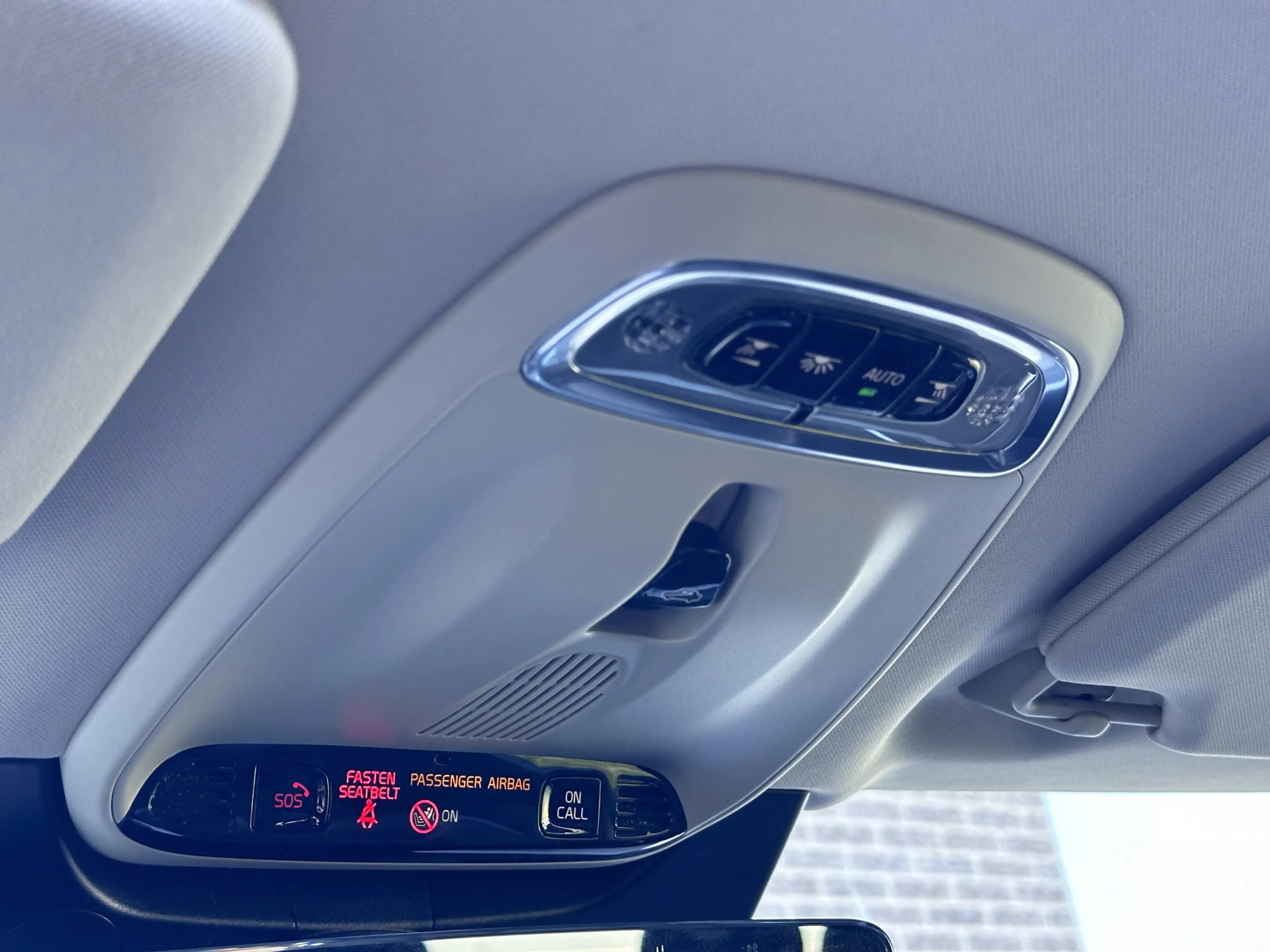 Volvo XC90 2.0 T8 Recharge AWD R-Design | Panorama | Keyless — photo 40