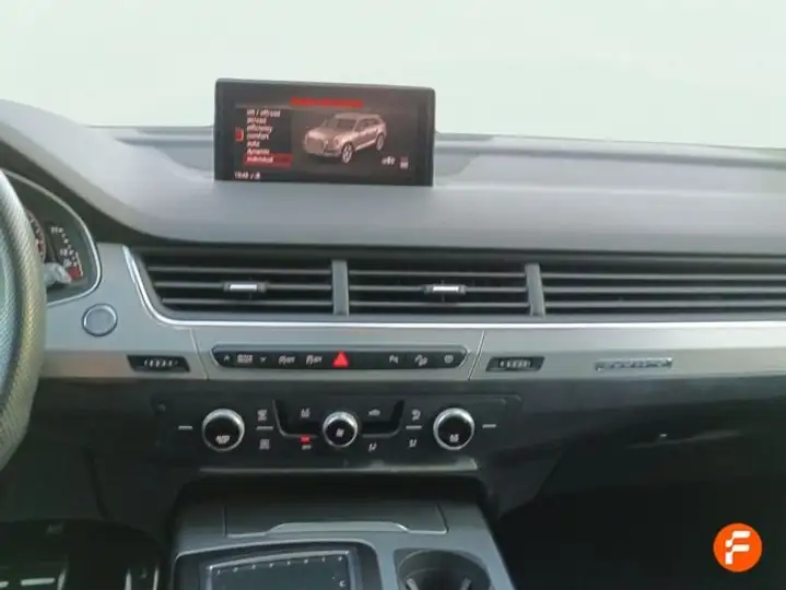 Audi Q7 2018, foto 16