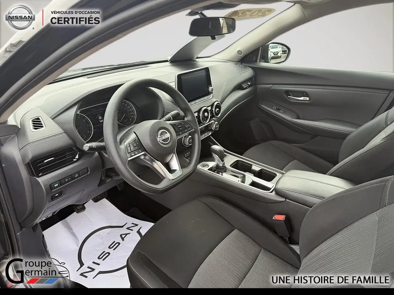 Nissan Sentra снимка Nissan Sentra