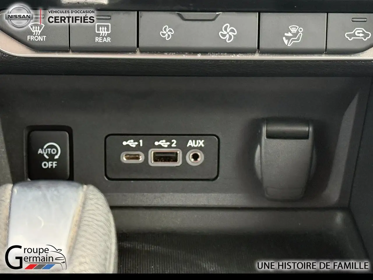 Nissan Sentra снимка Nissan Sentra