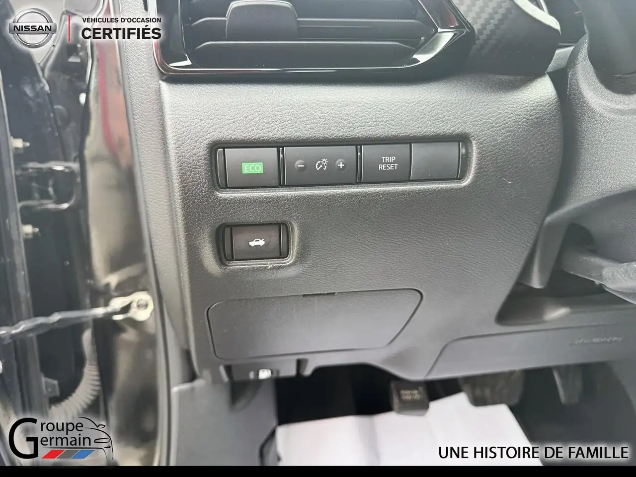 Nissan Sentra снимка Nissan Sentra