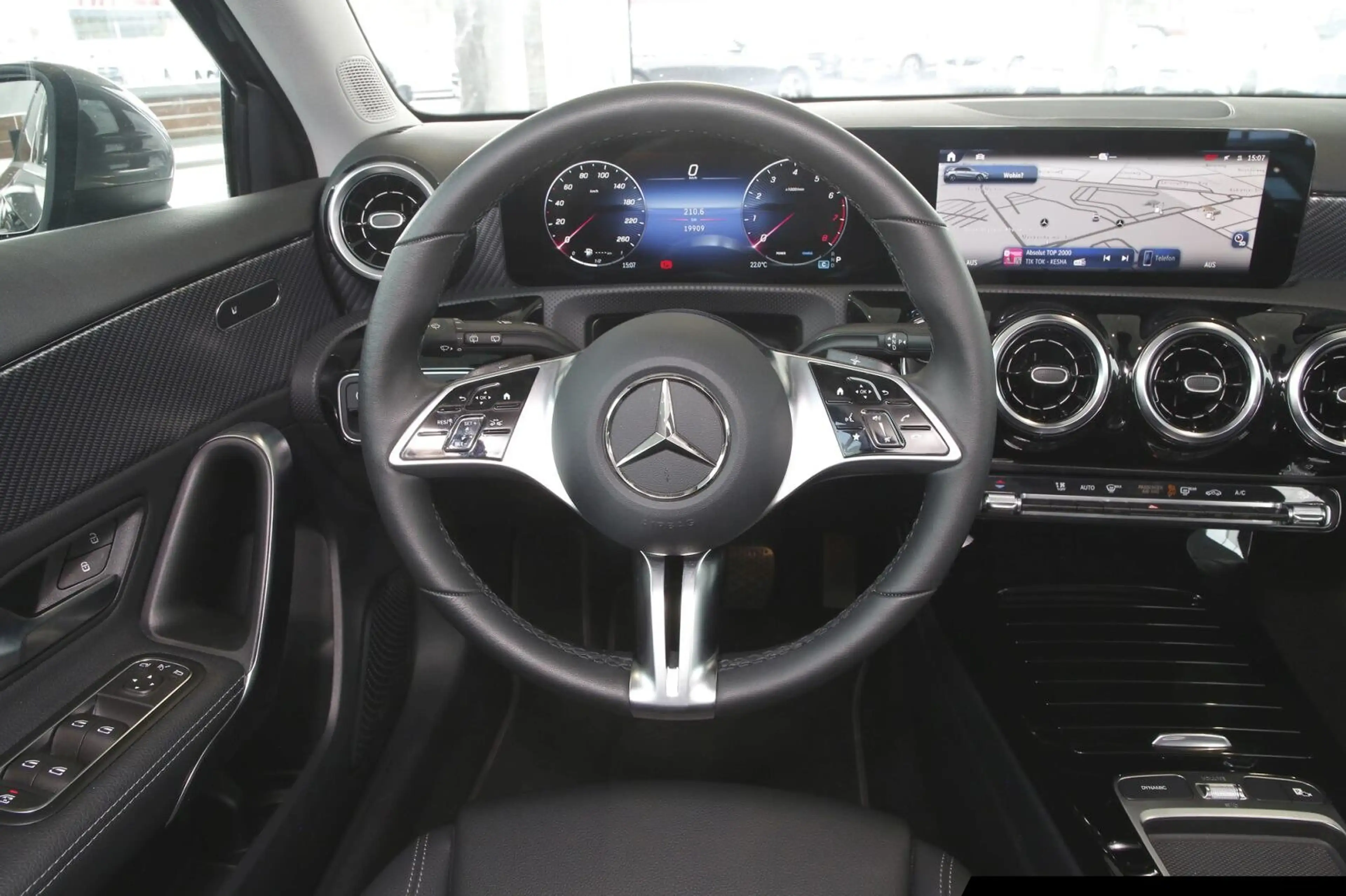 Mercedes-Benz A 180 A 180 Progressive/Autom./Winter-Pak./Fernl.-Ass. — photo 12