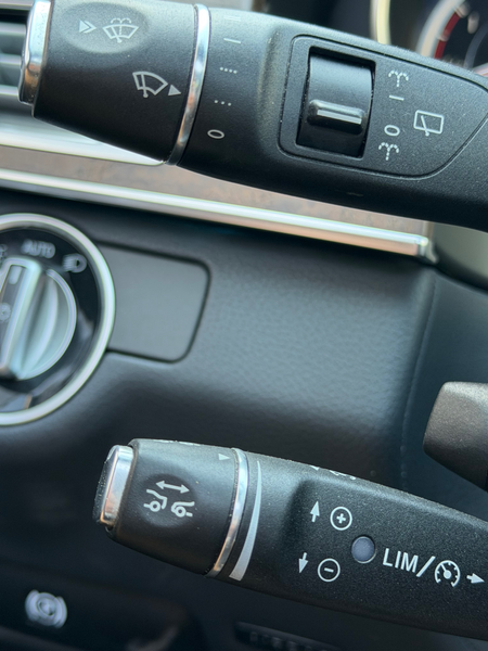 Mercedes-Benz E 63 AMG 4-Matic AMG 585pk / PANO/ 360°/ Massage/ LICHTE VRACHT — photo 11