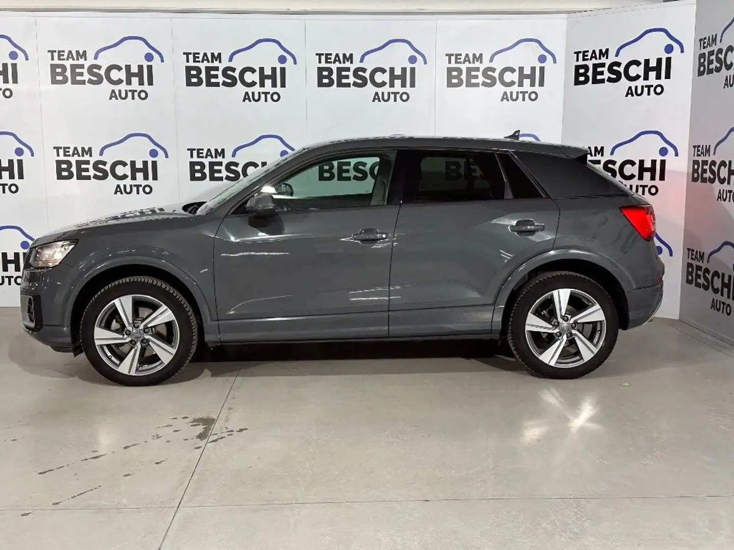 Audi Q2 1.4 TFSI 150CV S tronic Sport Grigio - 2