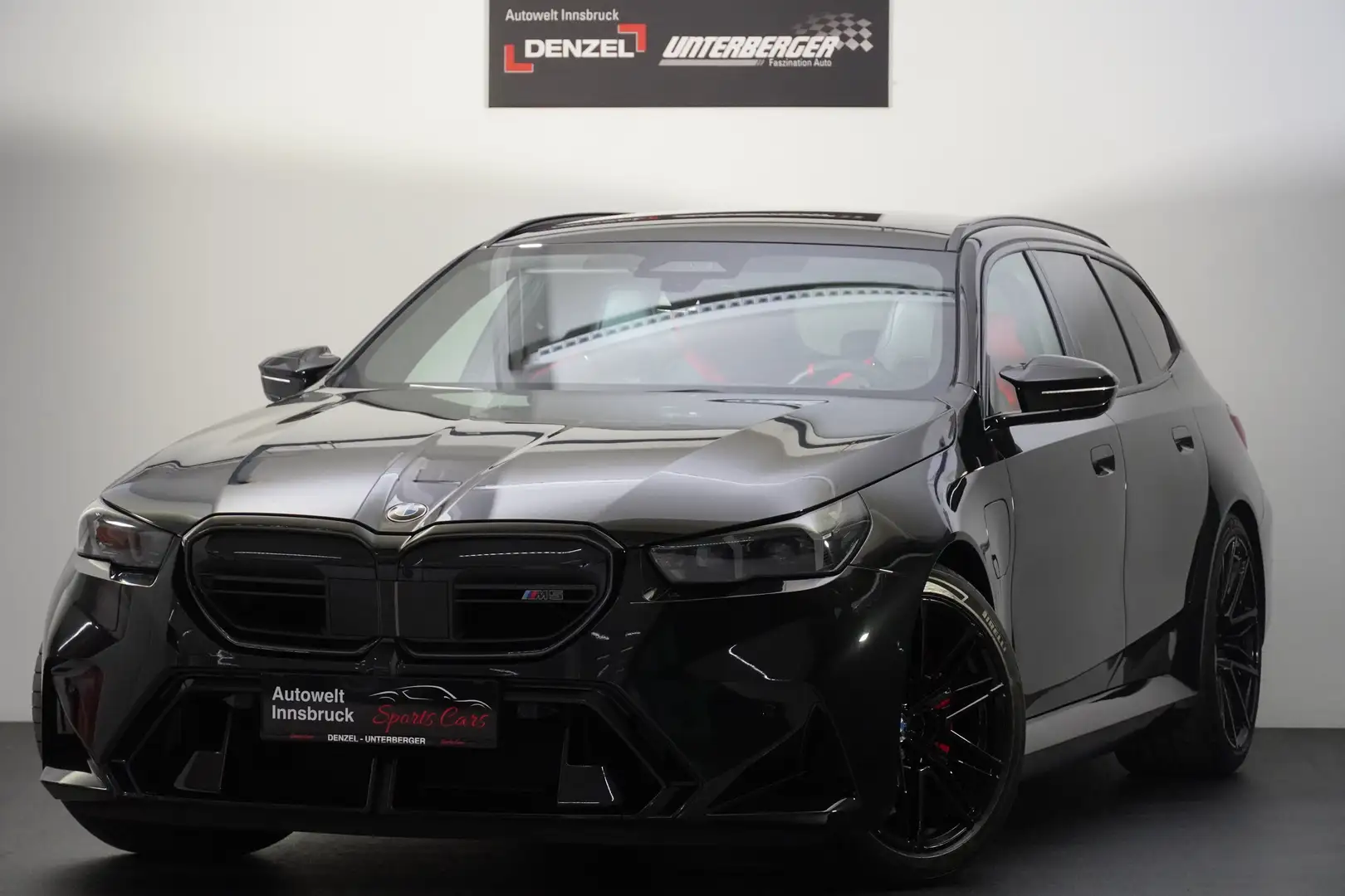 BMW M5 Touring Schwarz - 2