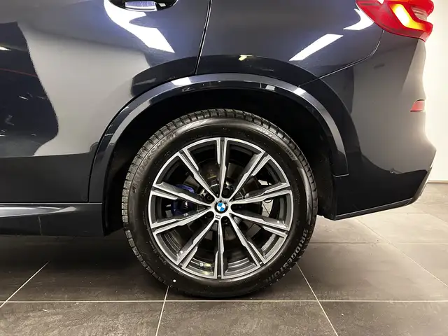 BMW X5 view 6