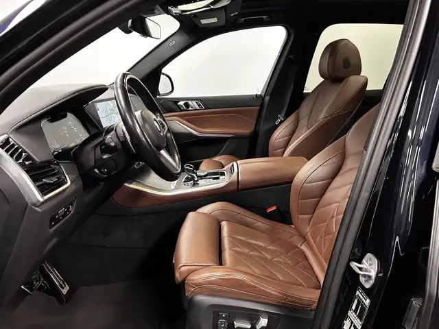 BMW X5 view 4