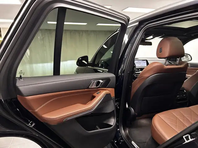 BMW X5 view 15