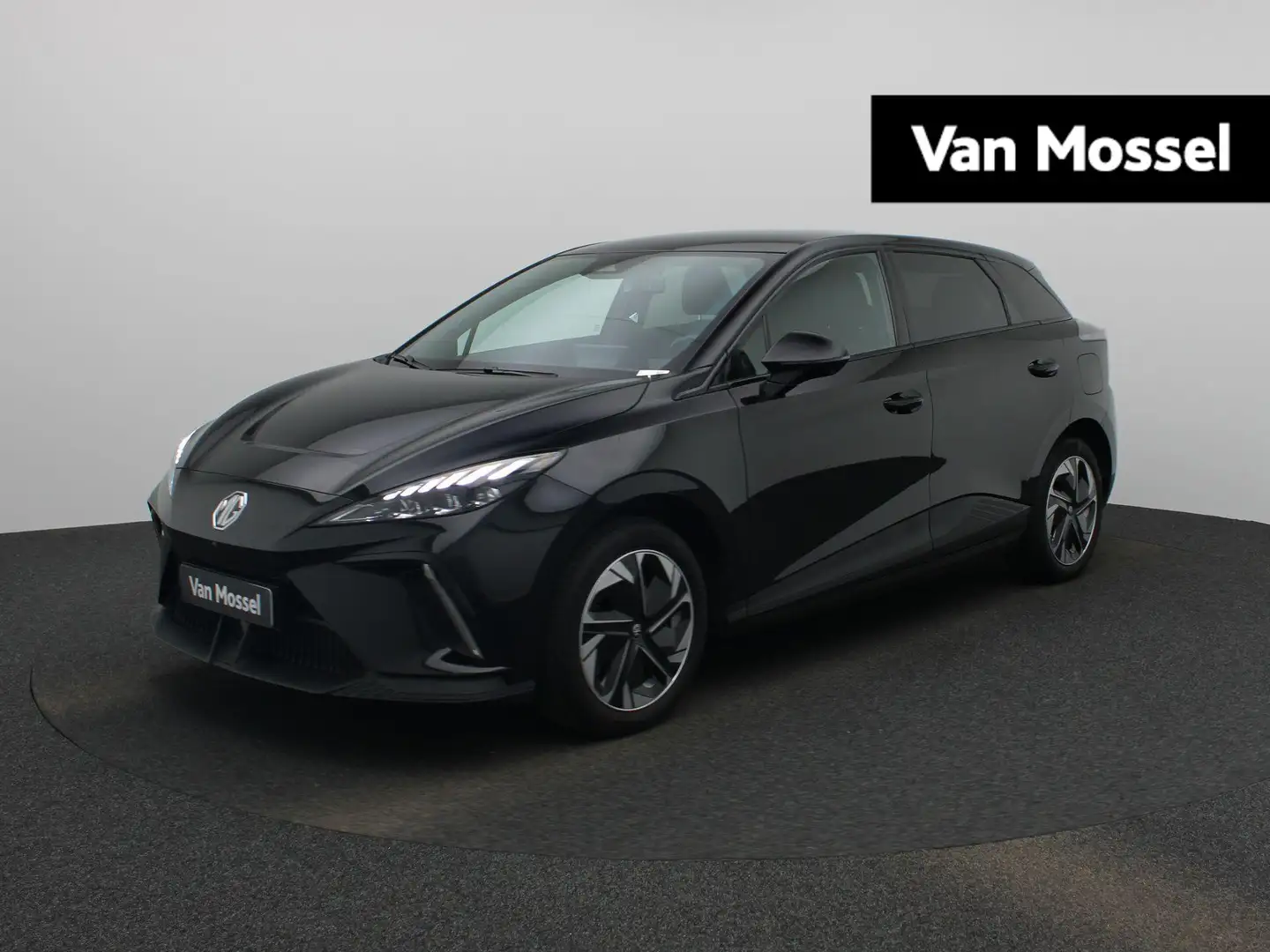 MG MG4 64 kWh Luxury | ACHTERUITRIJCAMERA | APPLE CARPLAY Noir - 1