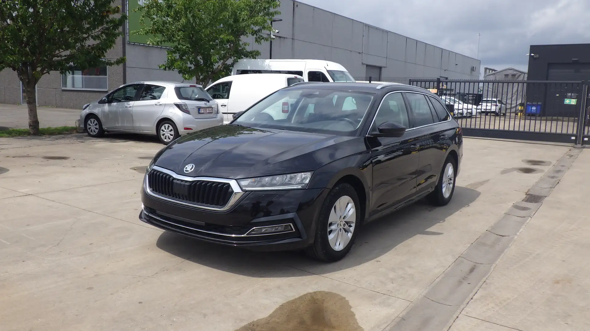 Skoda Octavia (Stock ID 23448) Noir - 1