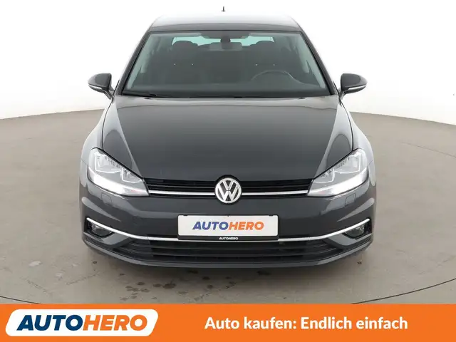 Volkswagen Golf view 9