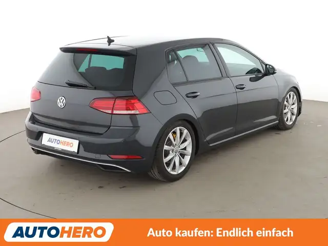 Volkswagen Golf view 6