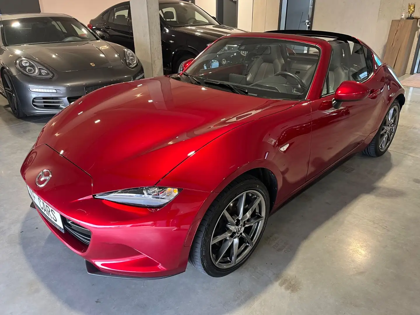 Mazda MX-5 Sports-Line RF 160,1.Hand,EURO6,TOP,Mwst. Červená - 2