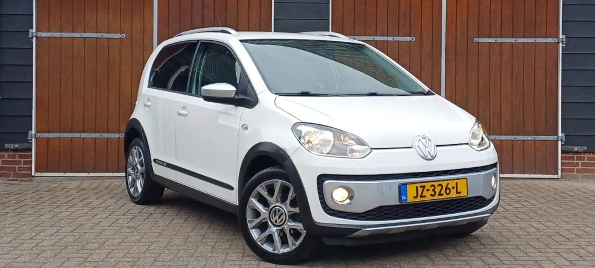 Volkswagen up! 1.0 cross up! Bluetooth, Stoelverwarming, Trekhaak Bianco - 1