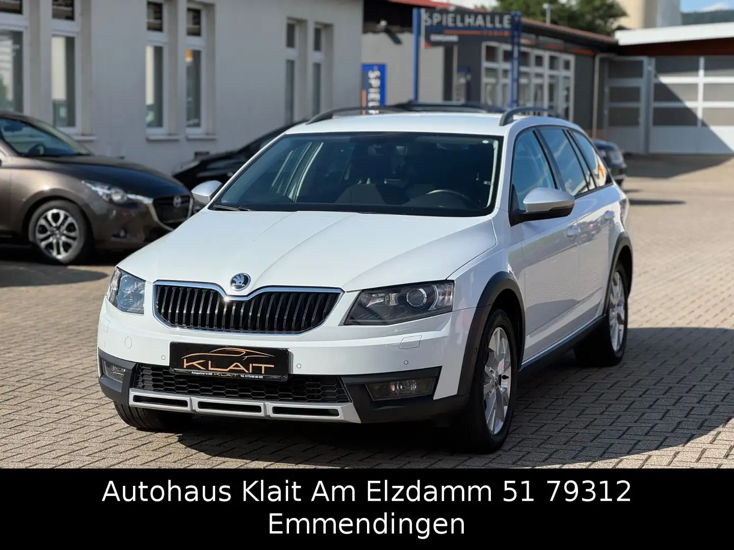 Skoda Octavia Combi Scout 4x4 DSG Wit - 1