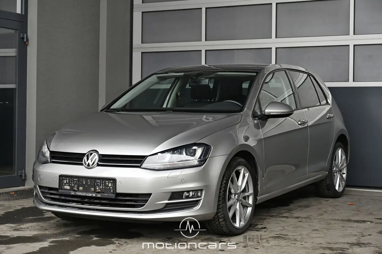 Volkswagen Golf VII Sky 1,6 TDI Pickerl NEU Silber - 1