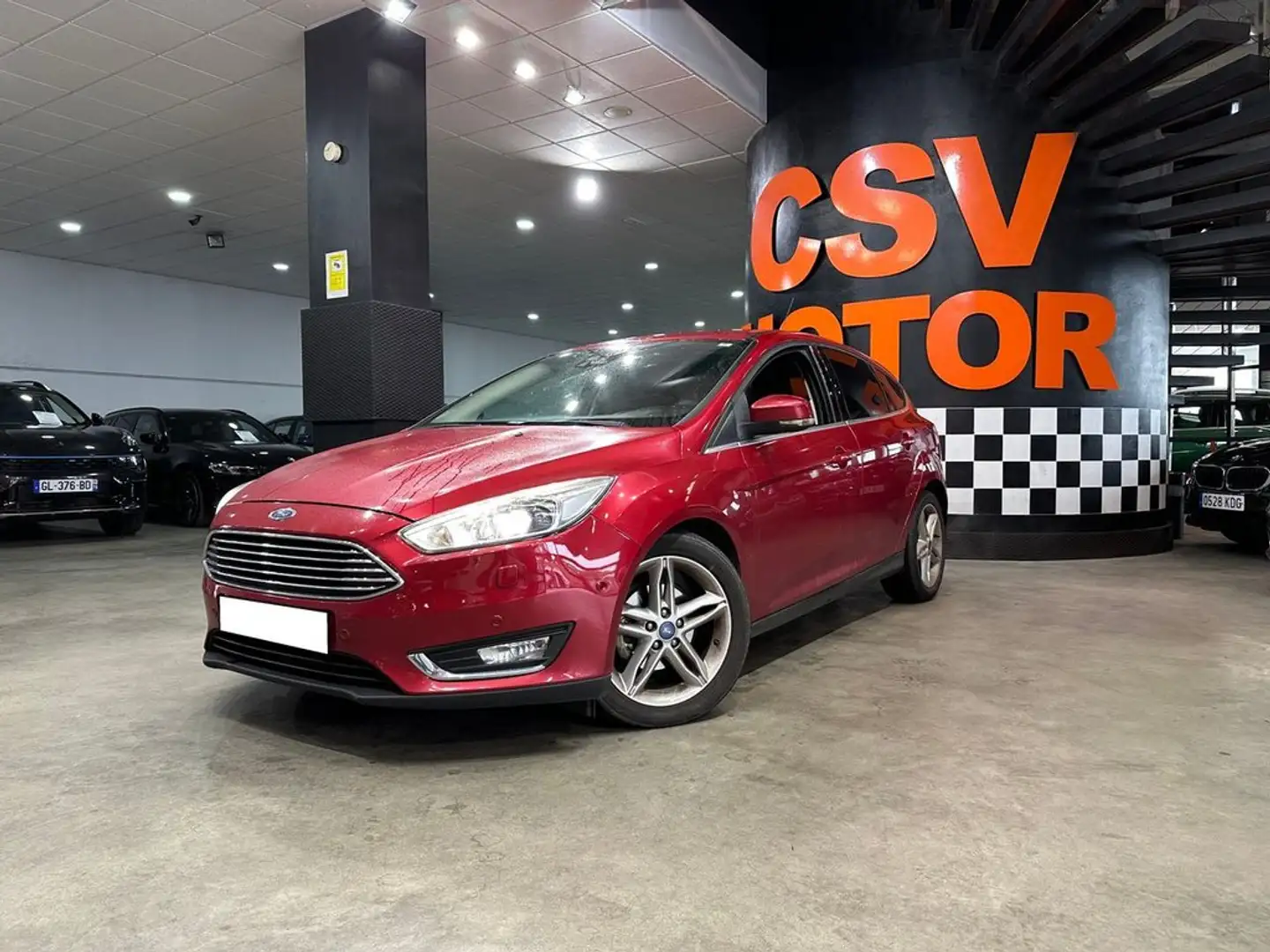 Ford Focus 1.6TDCi Edition 115 Rojo - 2