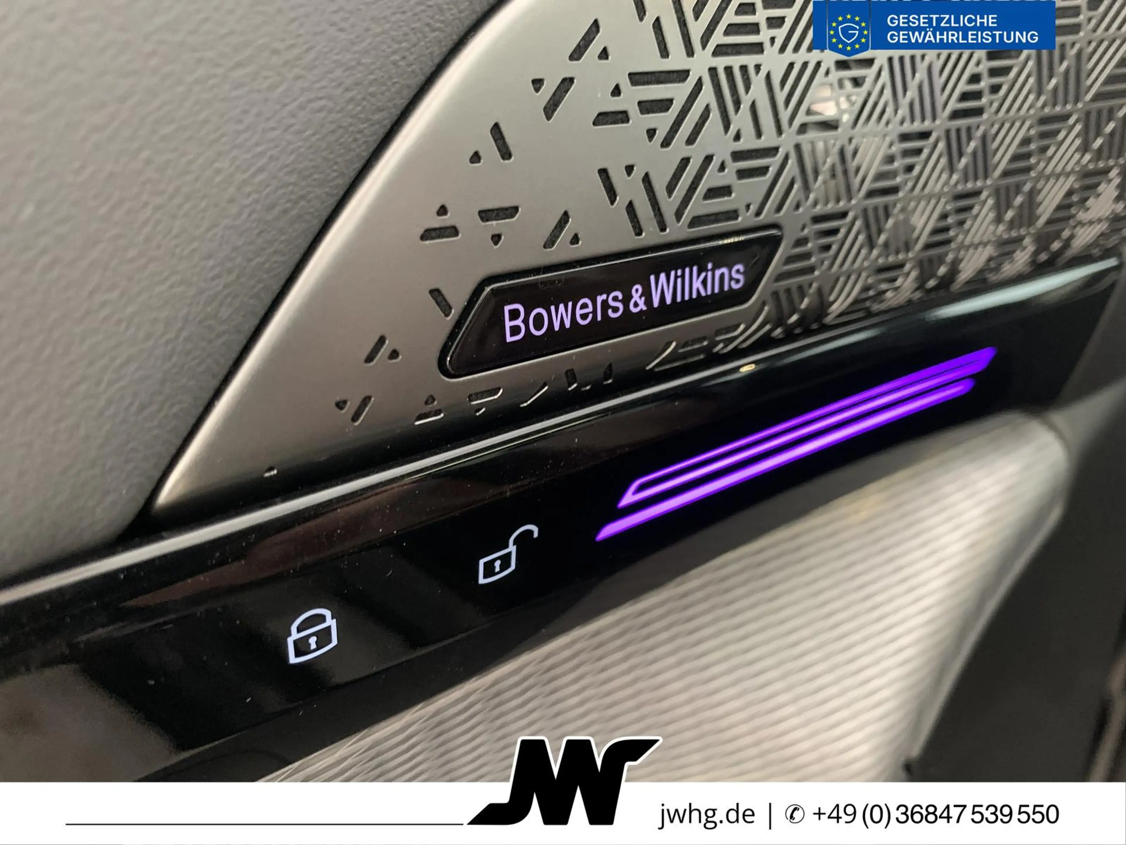 BMW 520 xDr M Sport Pro DrivingProf Pano HeadUp Inno — photo 11