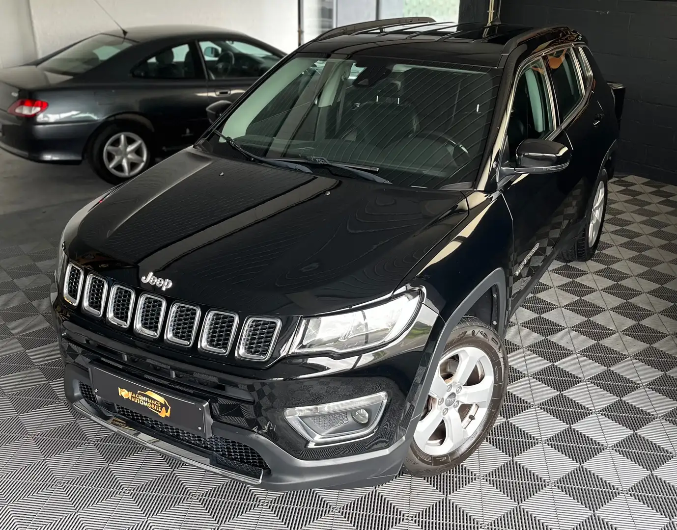 Jeep Compass 1.6MJD 1er propriétaire garantie 12 mois Noir - 2