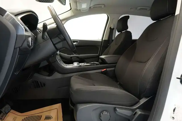 Ford S-Max view 15