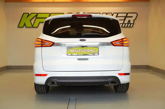 Ford S-Max view 5