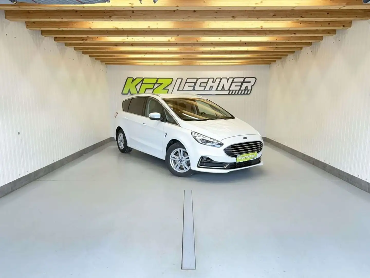 Ford S-Max 2,0 EcoBl. Aut ''Titanium'' NAVI*ACC*LED*R-KAM Weiß - 1