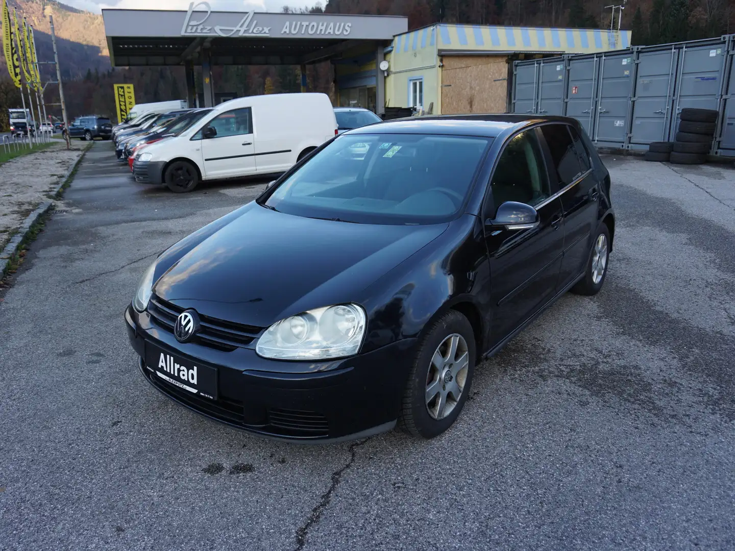 Volkswagen Golf Trendline 1,9 TDI 4MOTION Schwarz - 1
