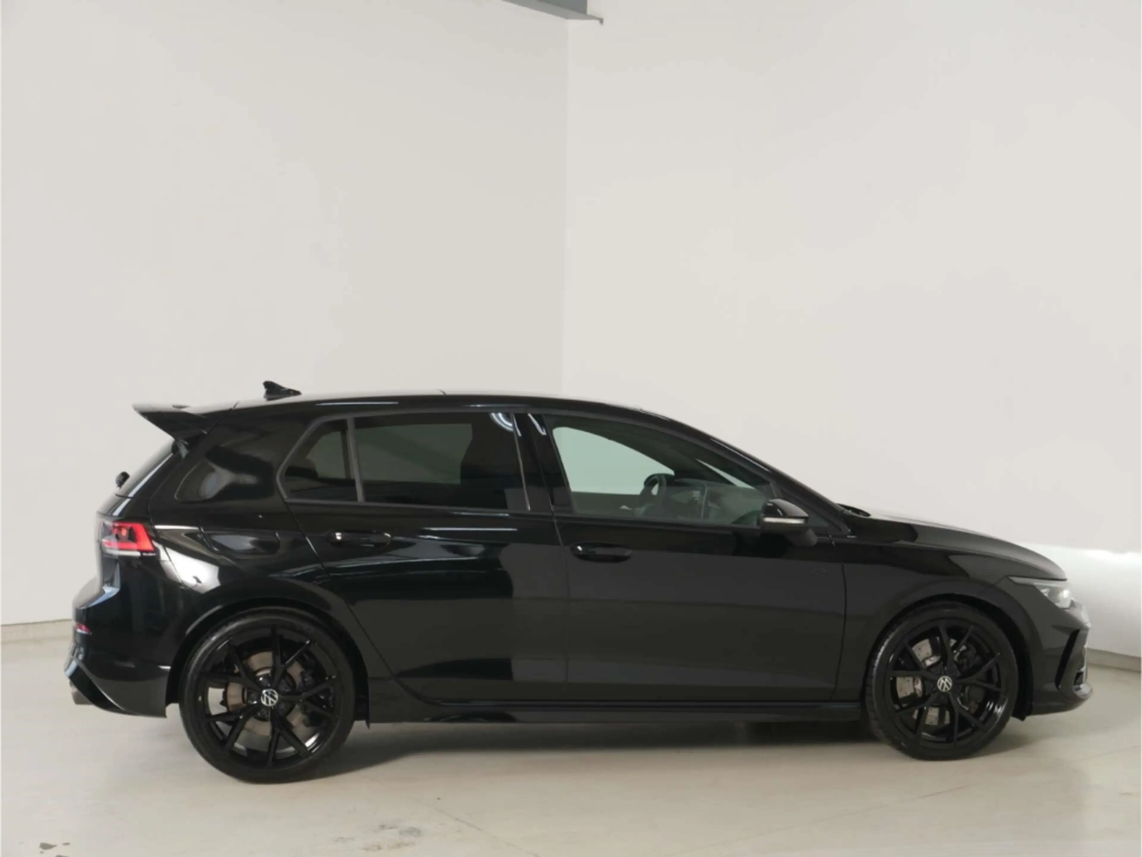 Volkswagen Golf R 2.0 TSI 4Motion Black Edition — photo 9