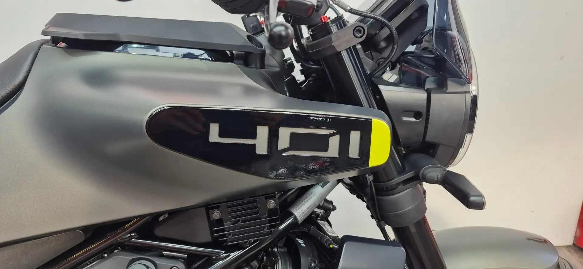 Husqvarna Svartpilen 401 ***MOTODOC.BE*** Nero - 2