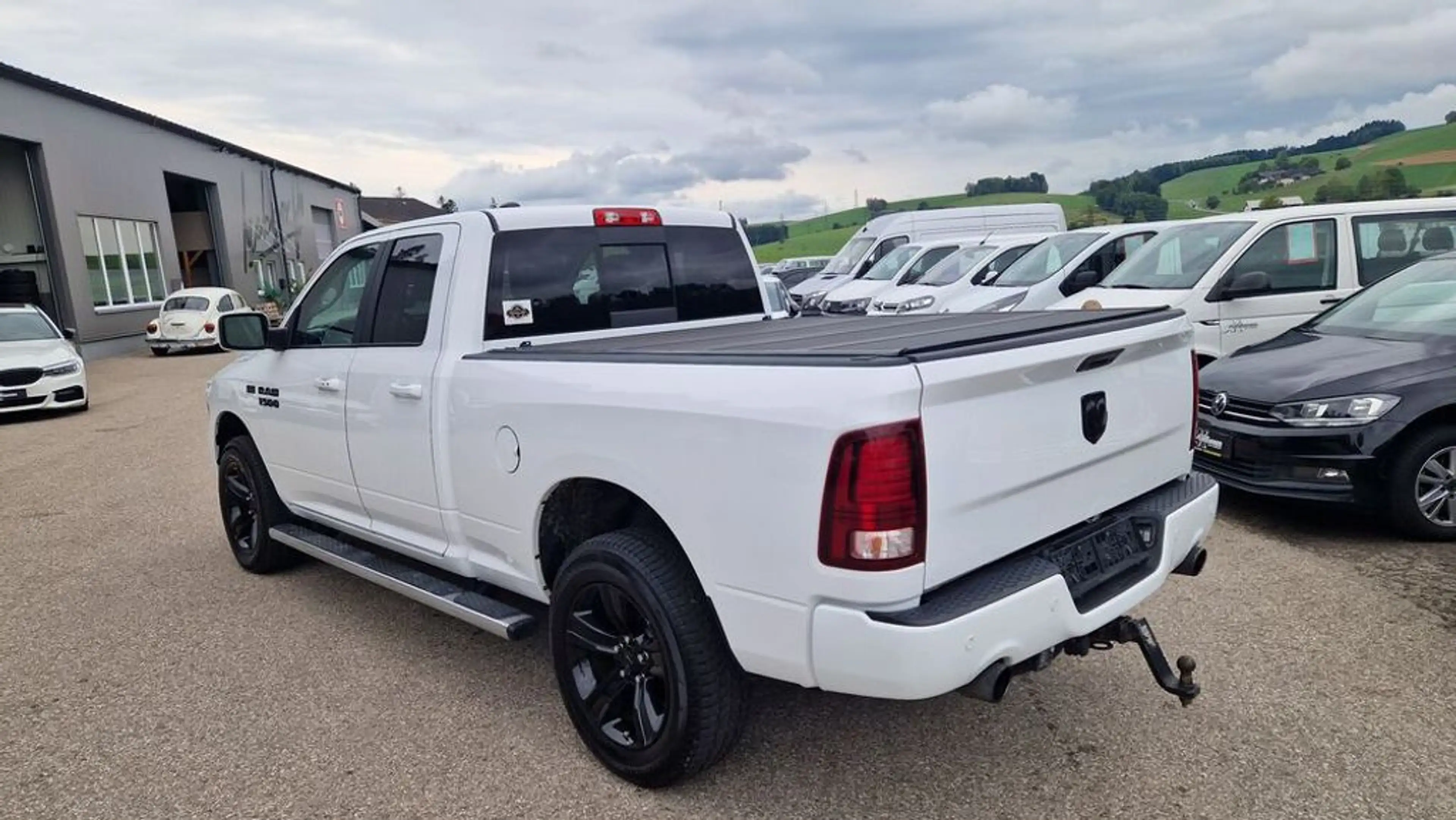 Dodge RAM 1500 4X4 Quad-Cab Sport — photo 7