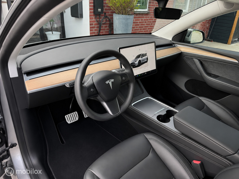 Tesla Model Y Performance 2023 AWD 75 kWh — photo 14